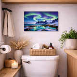 Nordlys over Senja lerret på bad hengende over toalett