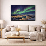 Nordlys Tromsø lerretsbilde over sofa i skandinavisk stue